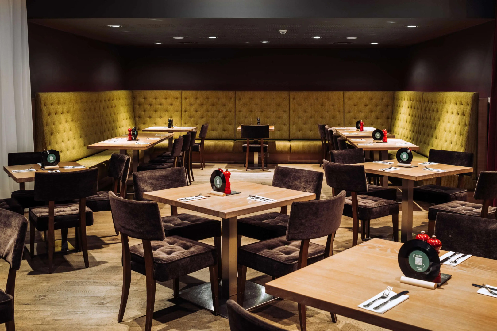 Отель Pentahotel Reading