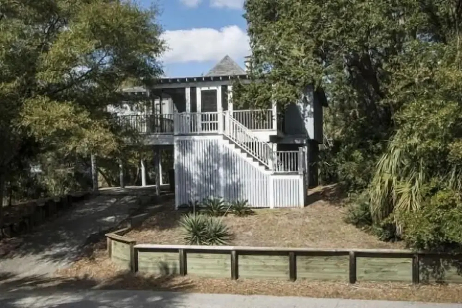 Sandpiper Court 8 by Wild Dunes, With Amenities