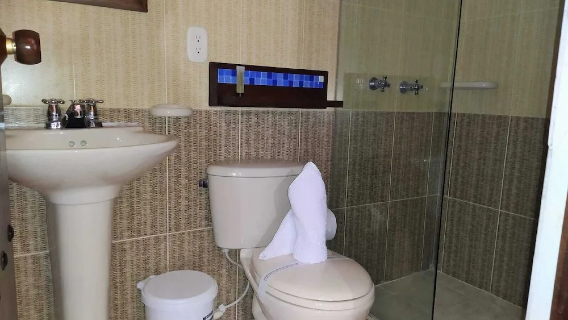 Hotel Las Rocas Resort