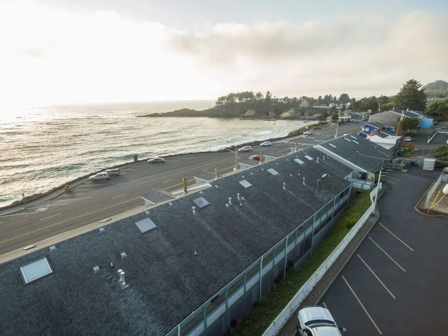 SeaQuell 3 Br condo by RedAwning