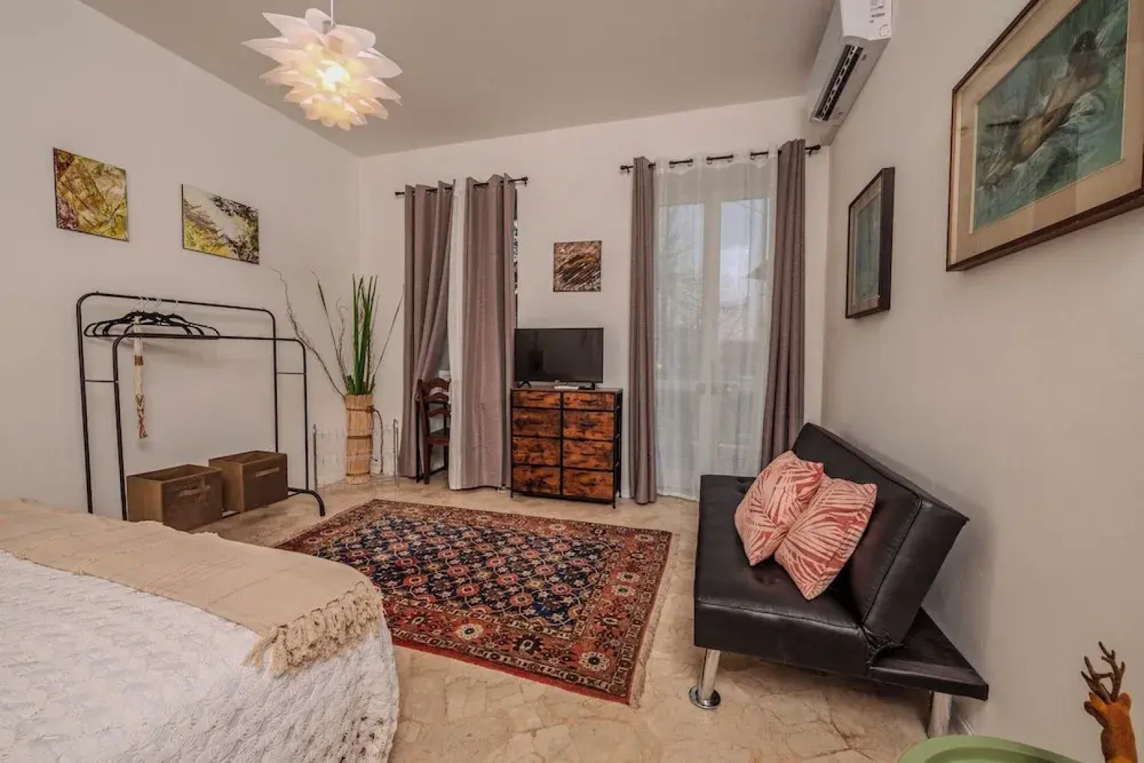 Master Clod Guest House