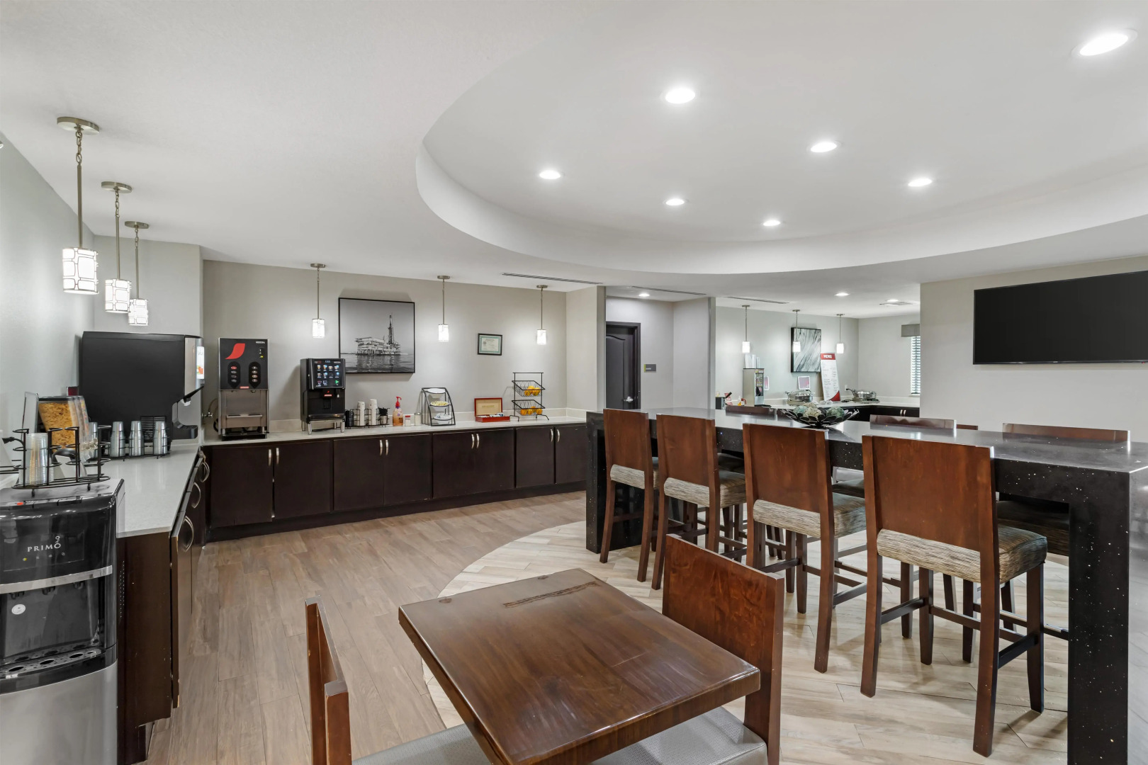 Best Western Plus Bay City Inn & Suites