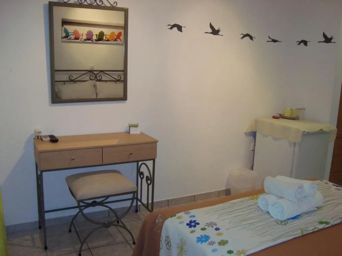 Morpheas Pension Rooms & Apartments