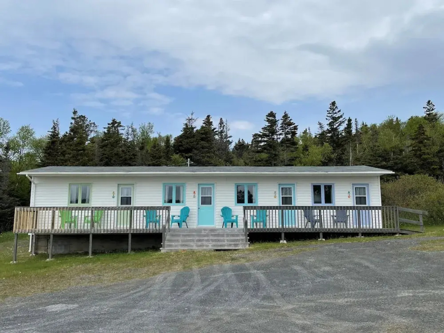 Buoy & Arrow Restaurant and Suites