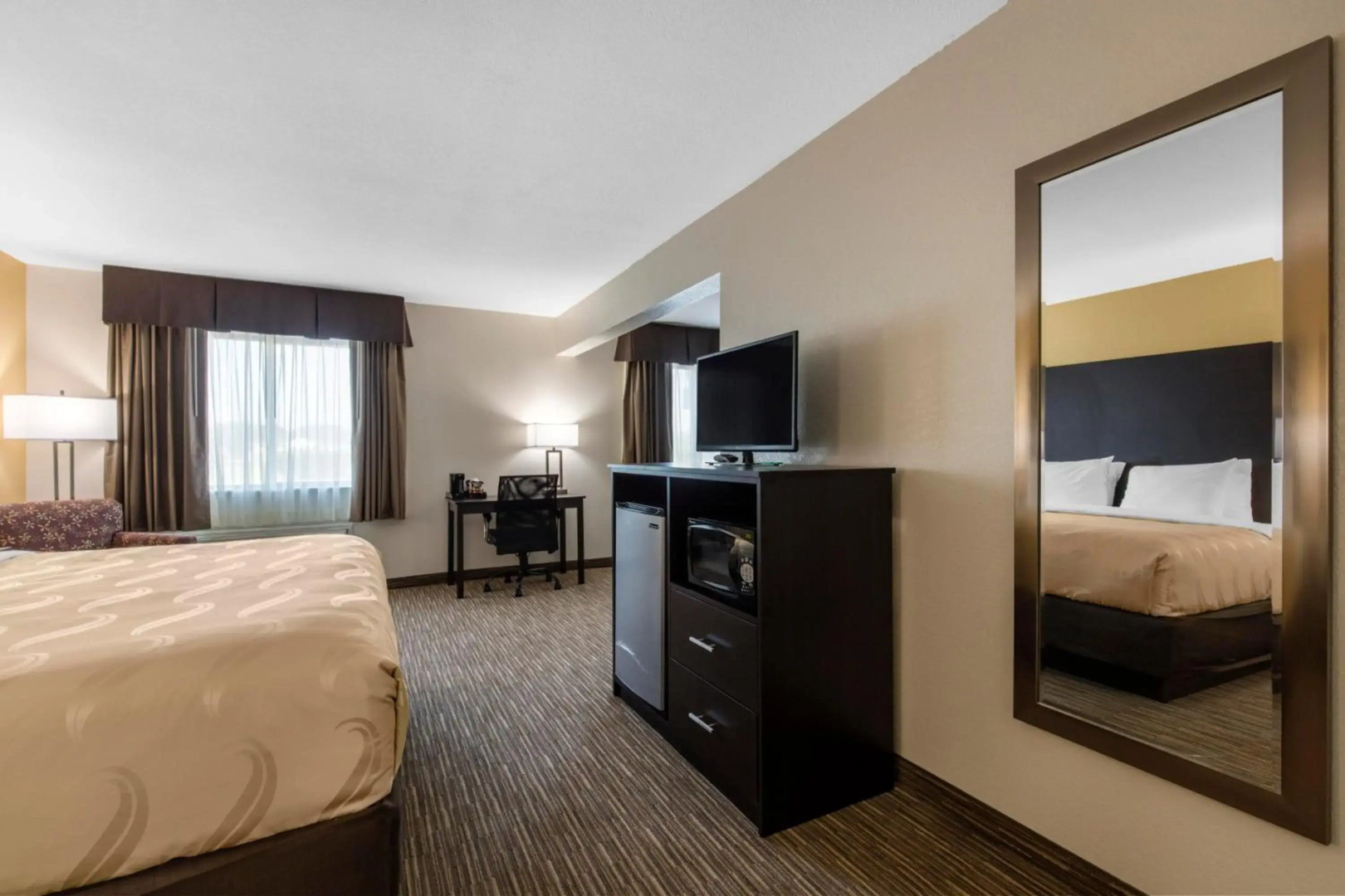 Quality Inn & Suites Metropolis I-24