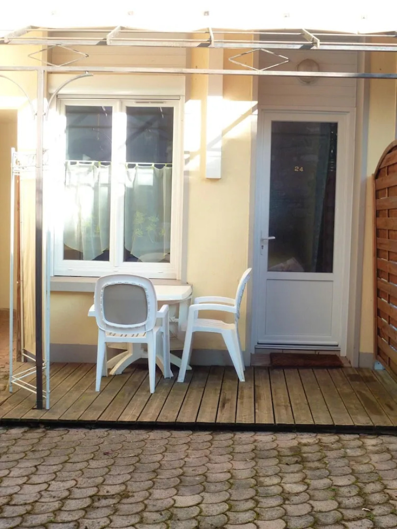 Studio in Aix-les-bains, With Furnished Terrace and Wifi - 8 km From the Slopes