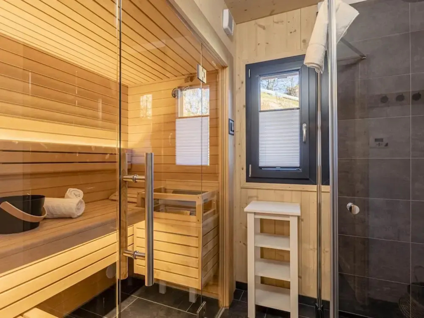 Chalet by the ski Lift With Balcony and Sauna