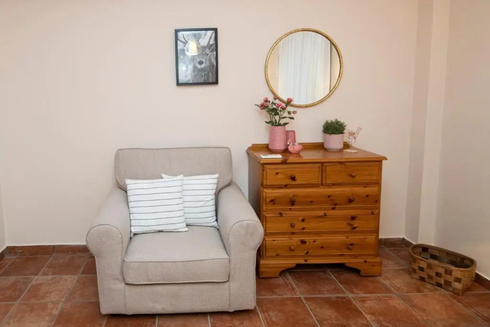 5 bed Villa in Tala, Pool & Panoramic Sea view