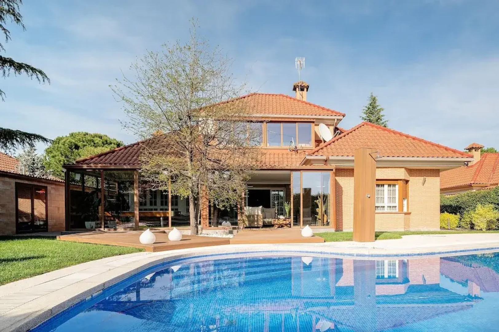 M Taj13 Madrid Chalet de Lujo con Piscina Gim