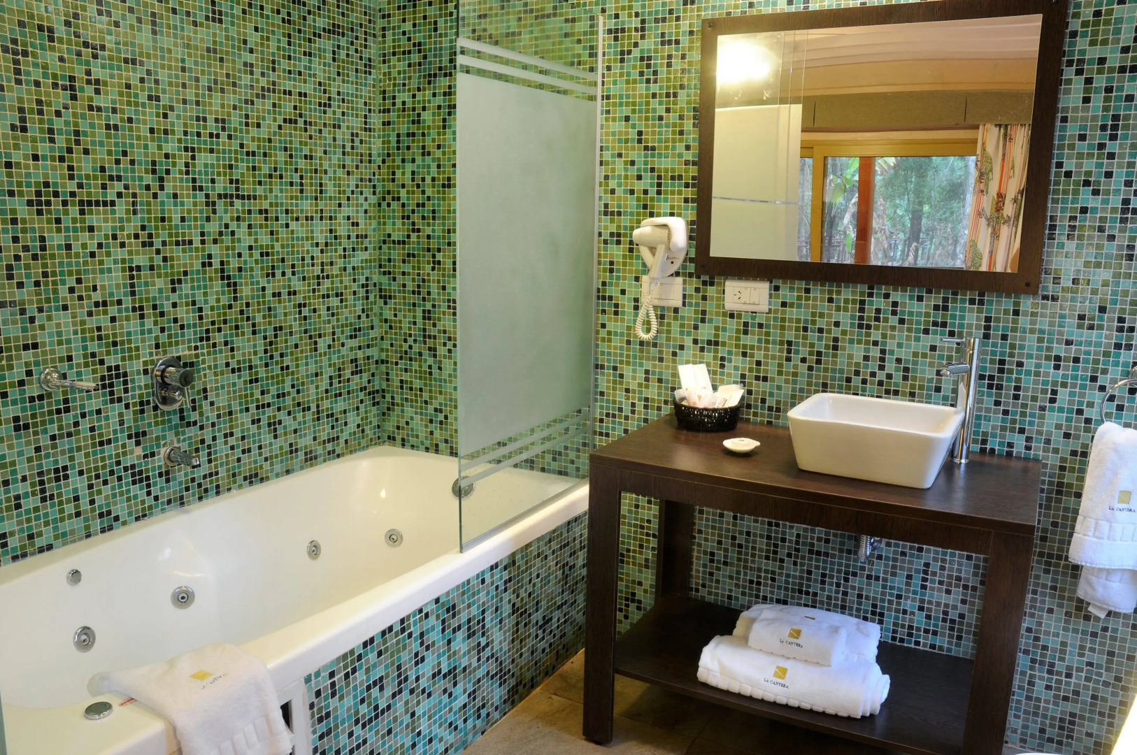 La Reserva Virgin Lodge