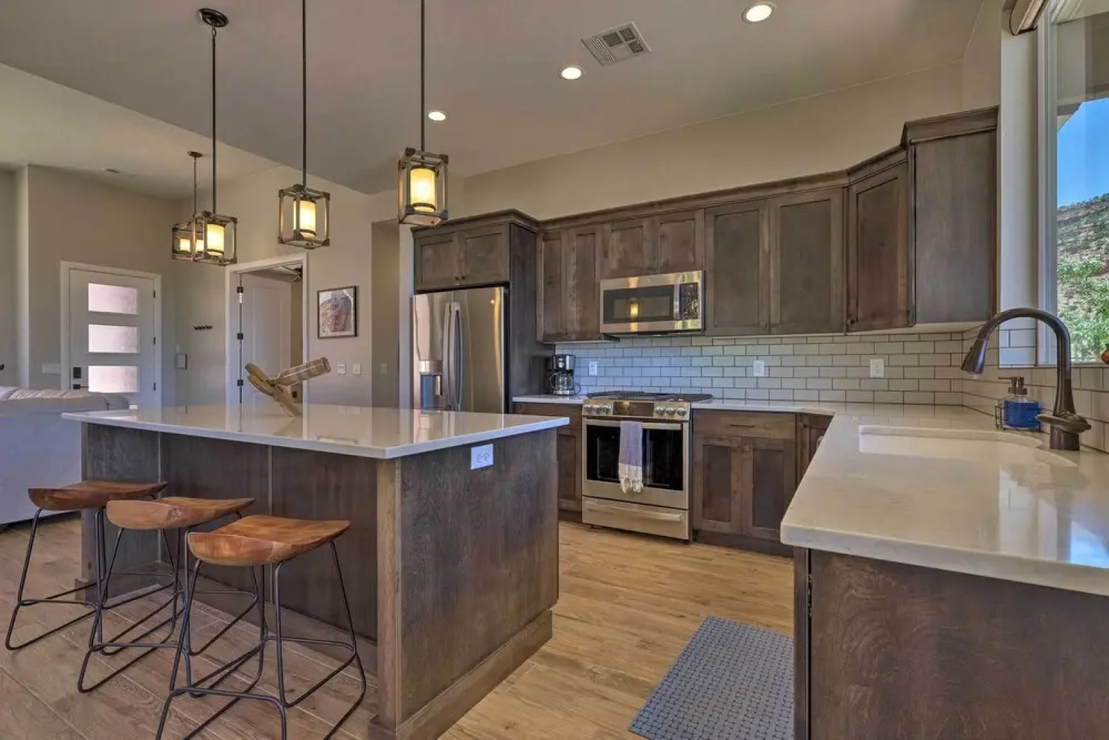 Stunning Kanab Home - Amazing Red Rock Views!