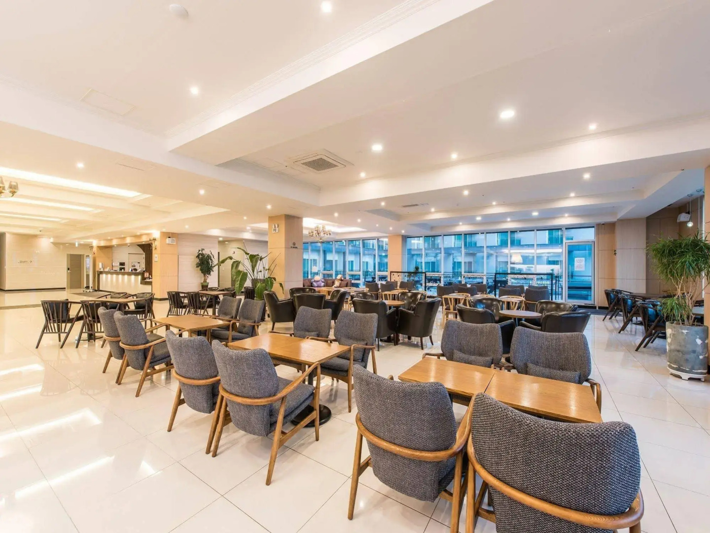 The Four Graces Resort