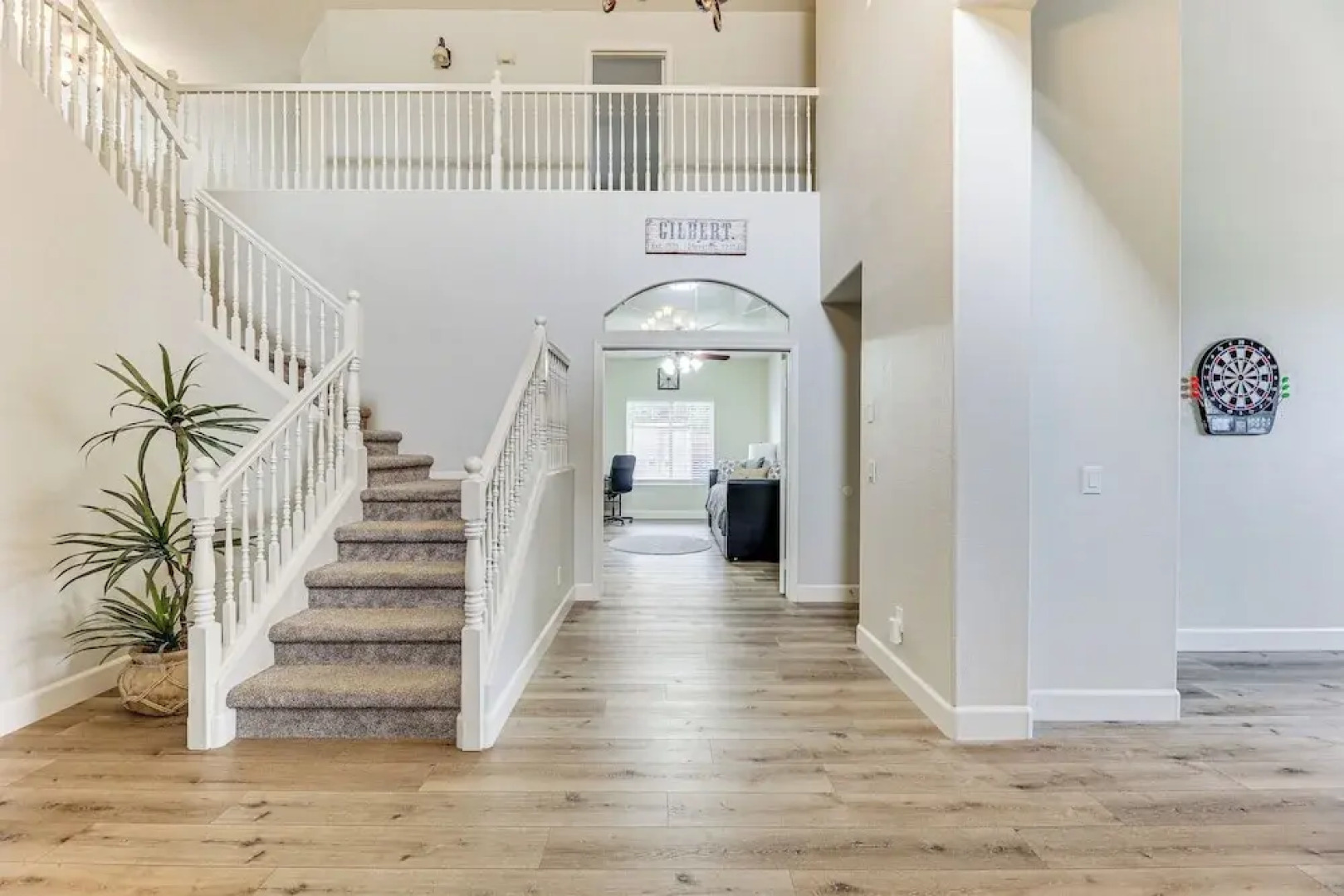 Gilbert Group Getaway: 3 Mi to Dtwn