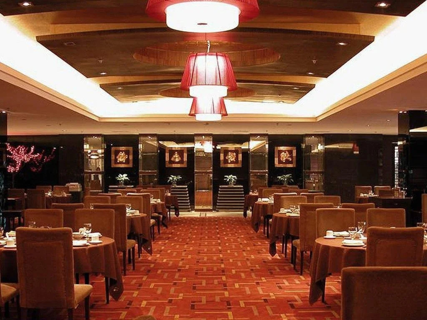 Riverside International Hotel