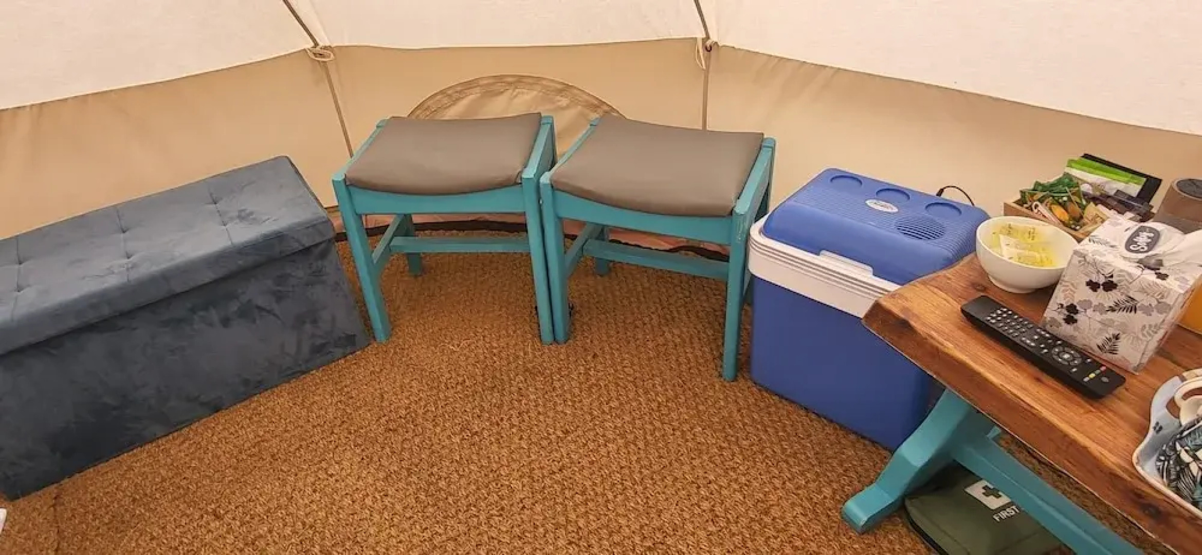 Campsite - The Ring Pub Glamping Pods