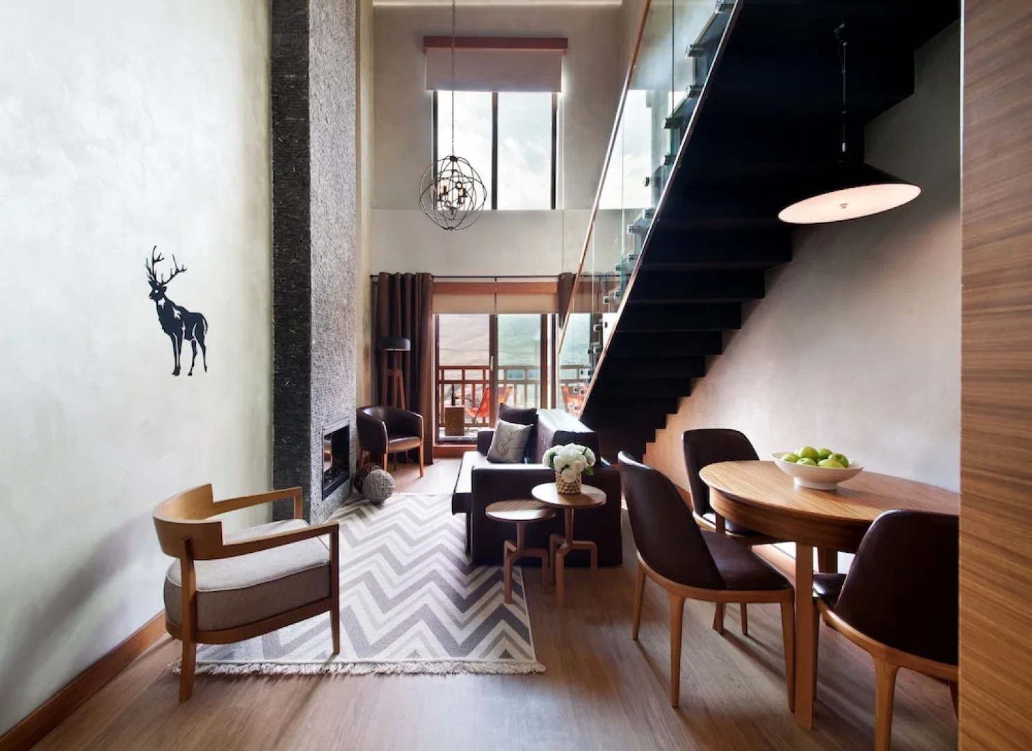 Magna Pivot Hotel - Boutique Class