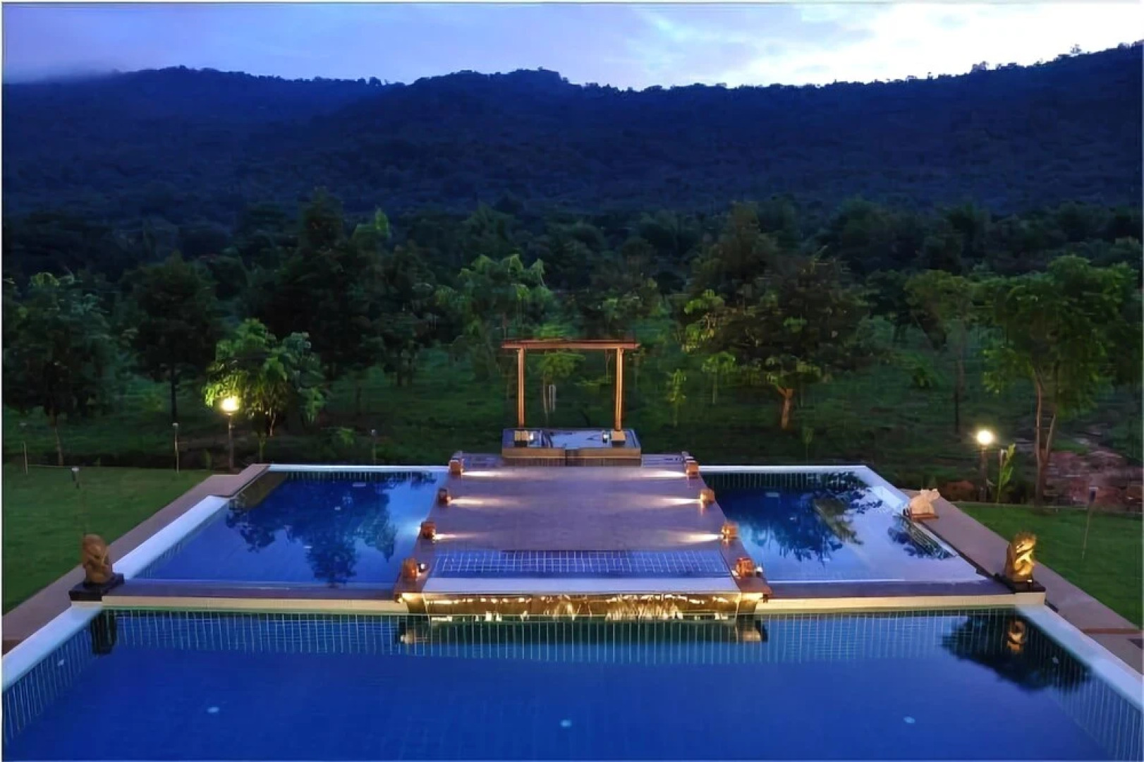 Hillside Country Home Golf & Resort