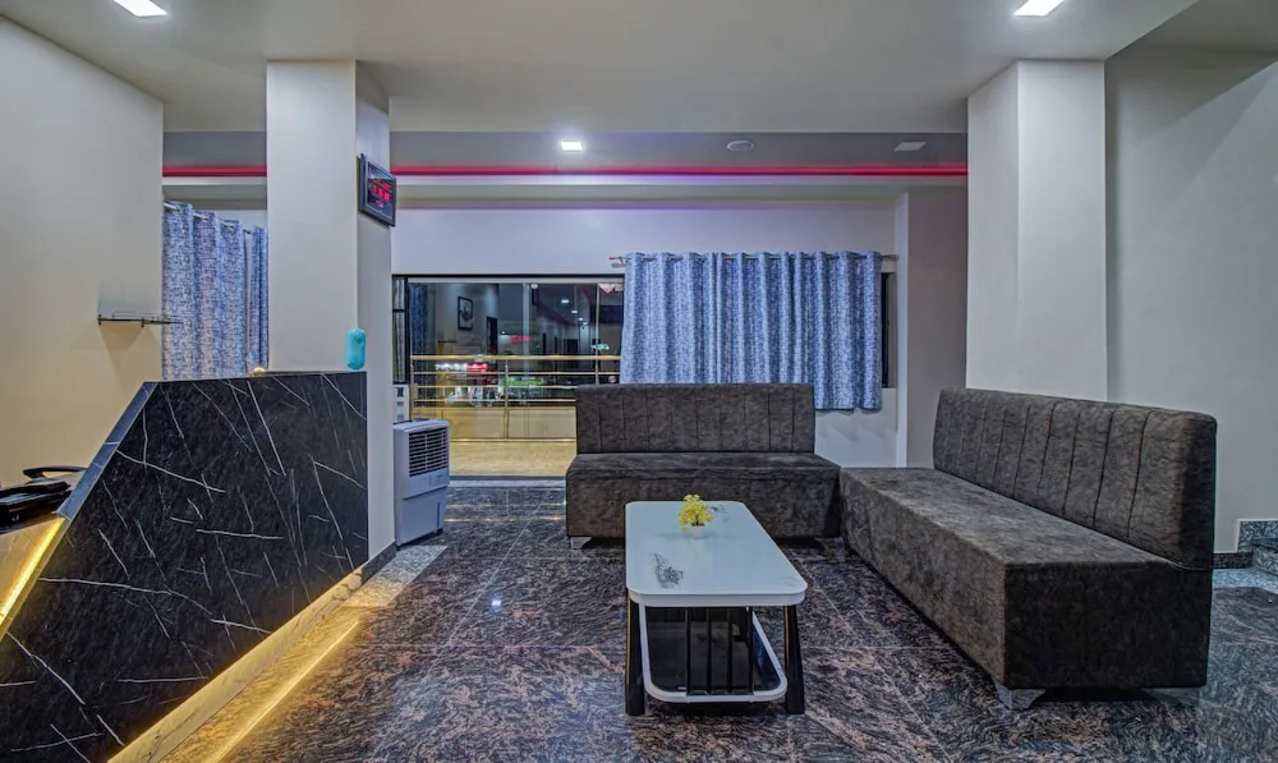 Treebo Royal, Chandrapur