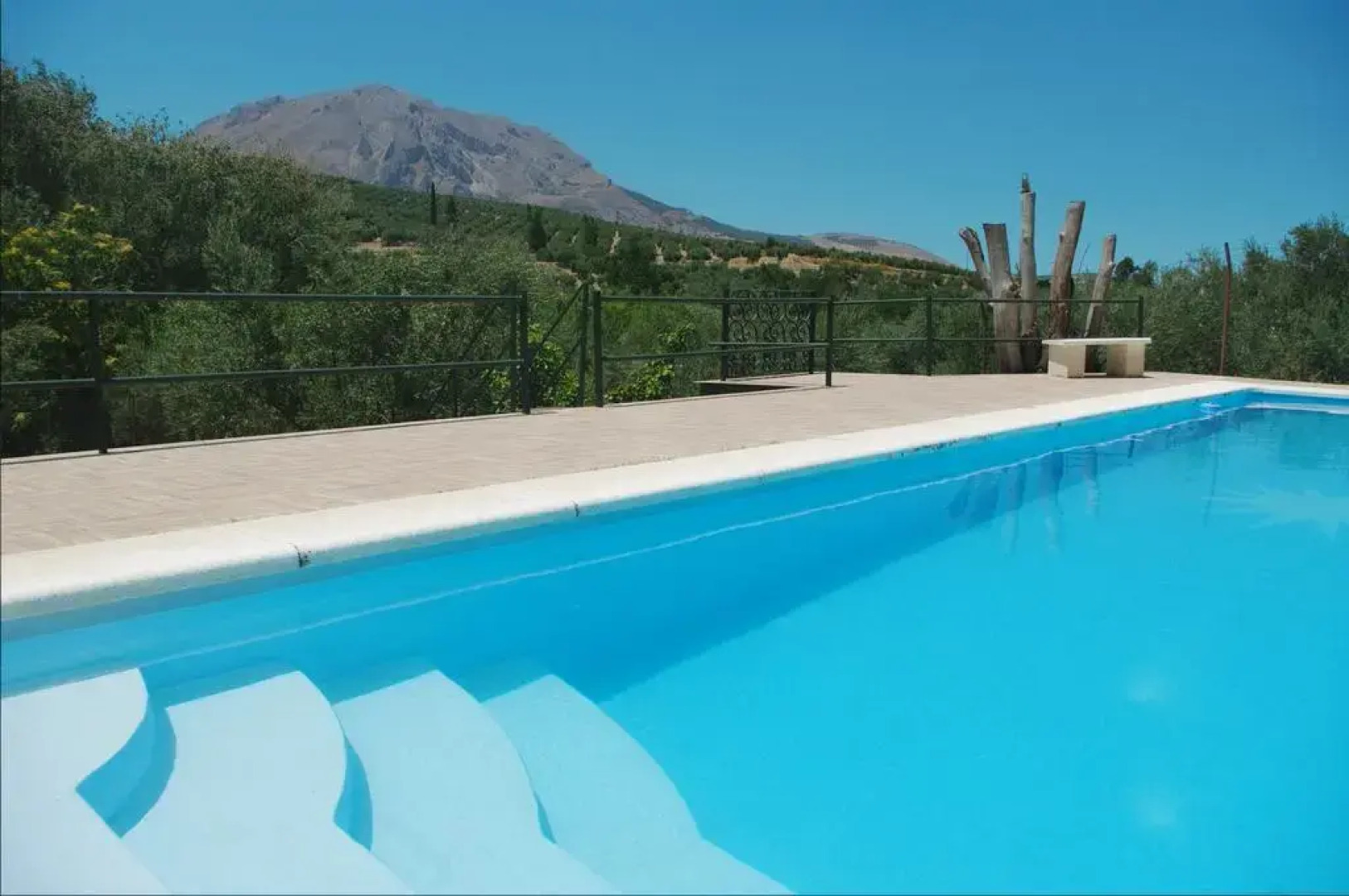 La Casería Azul de Cuadros