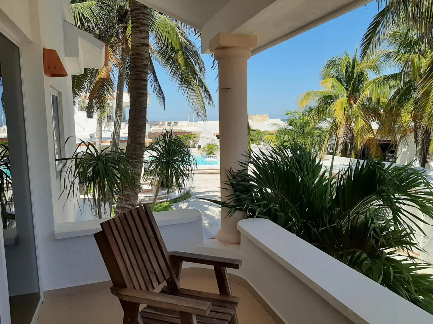 El Paraíso en la tierra de Capitán Fernando