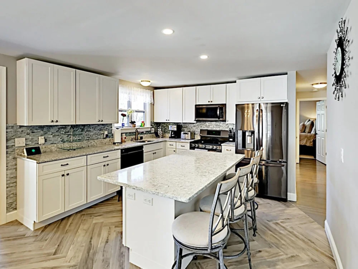 Phinneys - 4 Br Home