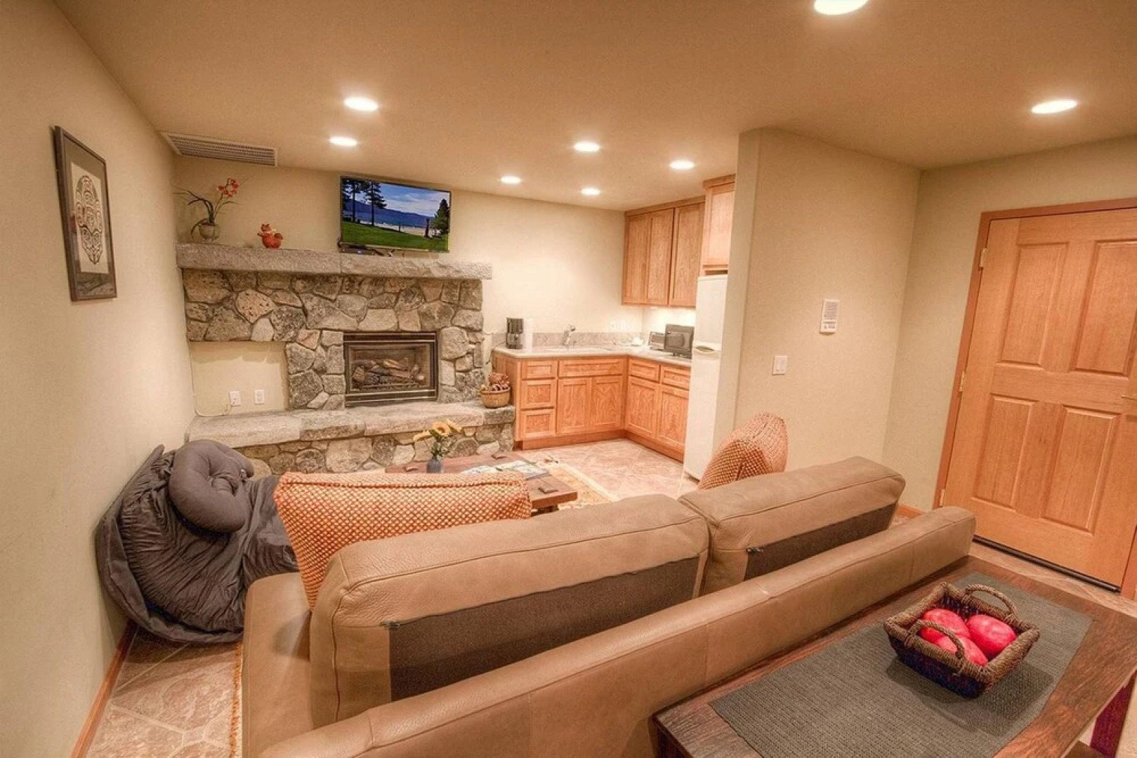 Silver Rock Lodge by Lake Tahoe Accommodations