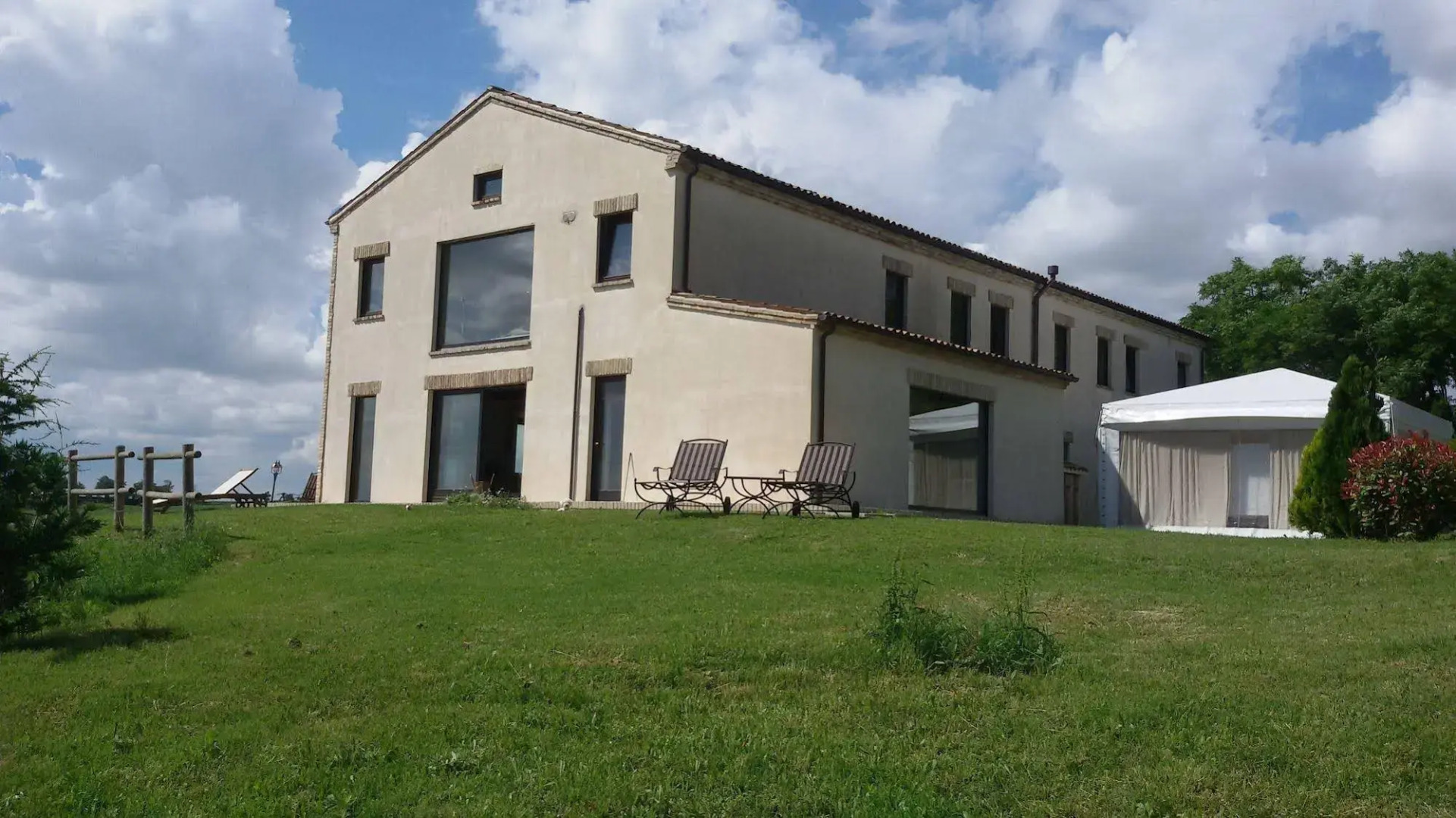 Martines Club Resort & Mandalay SPA