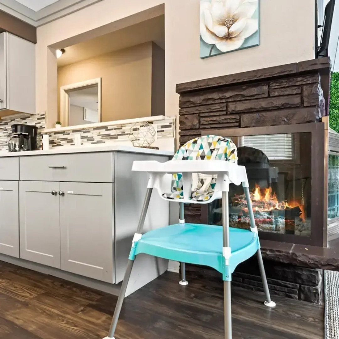 Brew City Game Room Fenced Yard Sleeps 13