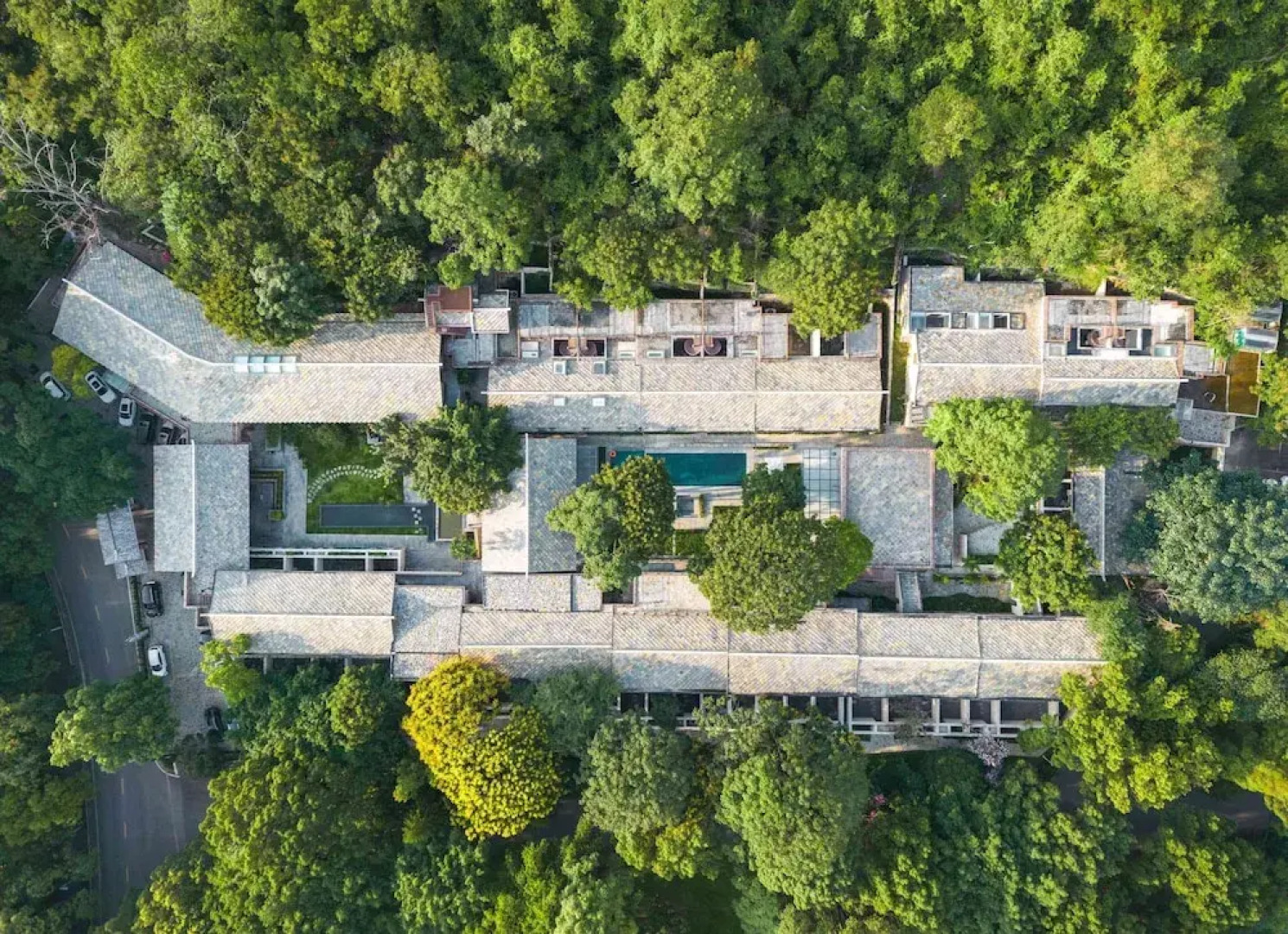 Yaojia Waterfall Village Resort