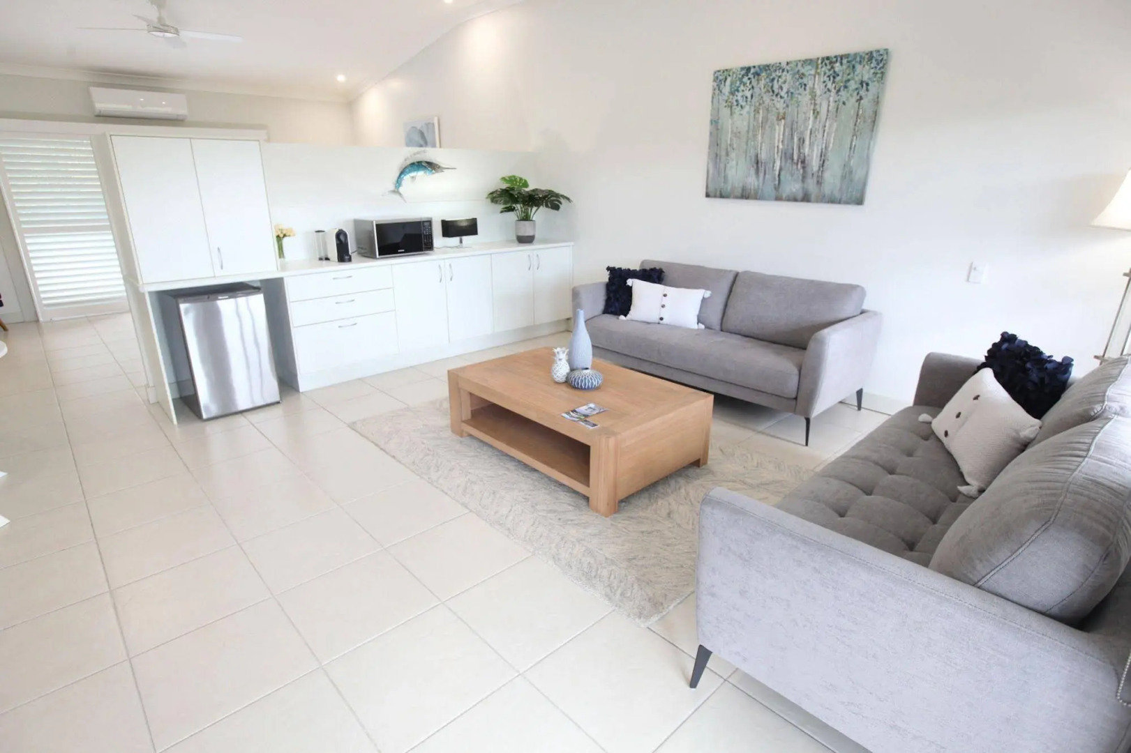 The Country House at Hunchy Montville