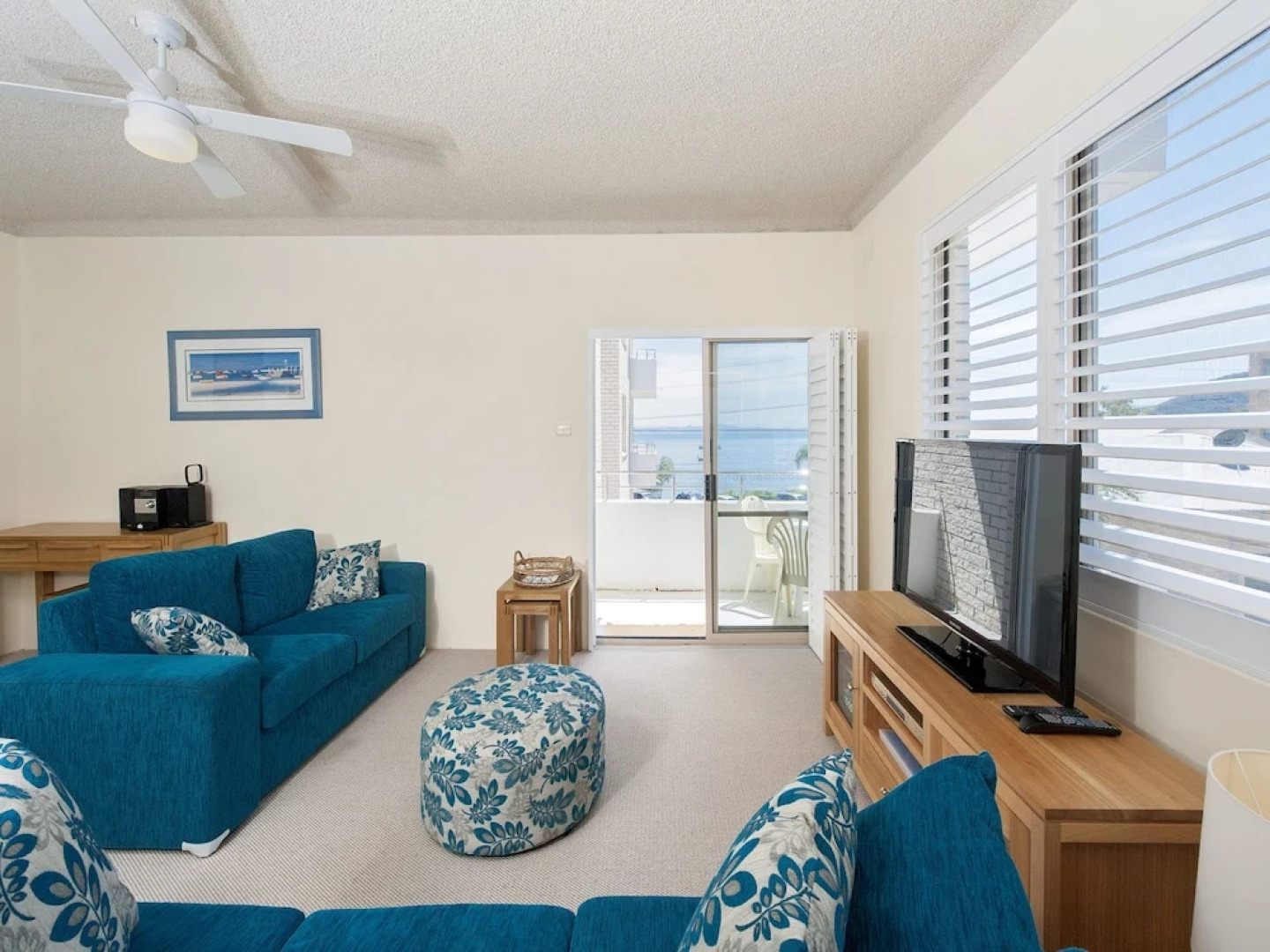 Del Rae, Unit 6/25 Shoal Bay Road