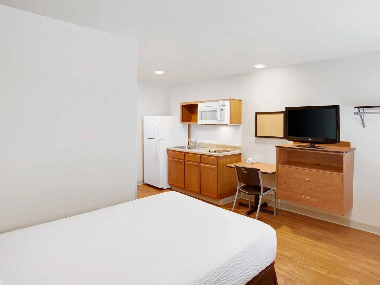 WoodSpring Suites College Station