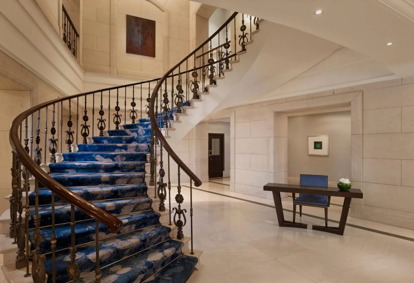 Отель Al Habtoor Palace