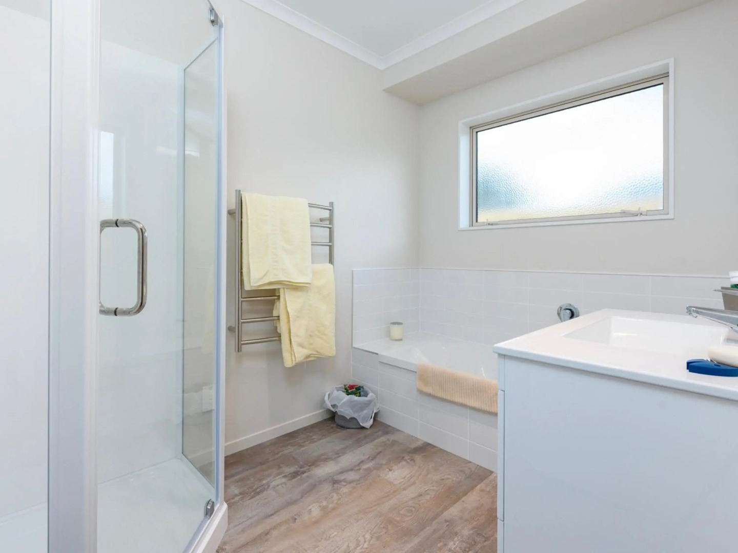 Modern Beach Break - Waihi Beach Holiday Home