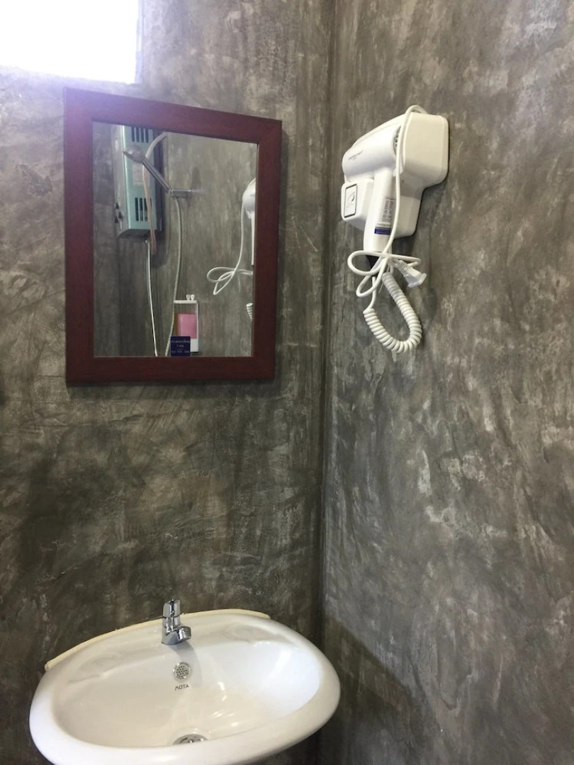 Shin Sane Guest House