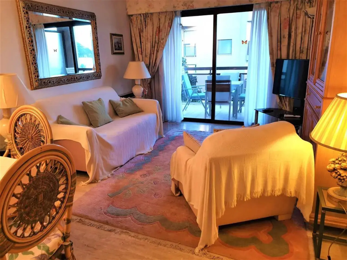 Somptueux deux pieces, entre mer & piscine !