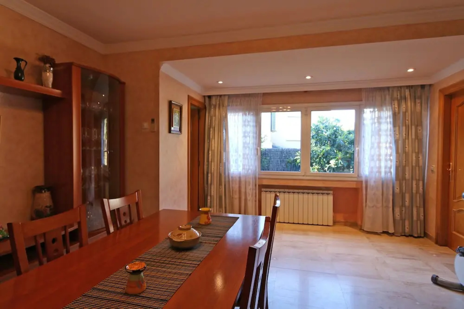 Suitur Casa con piscina y vistas al mar