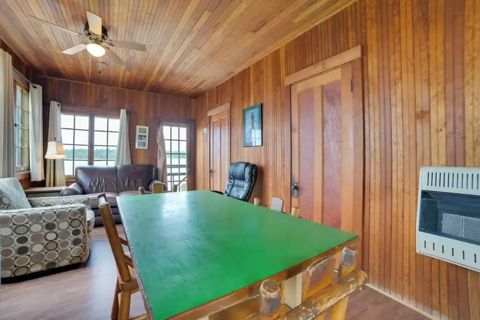 Les Cheneaux Islands Cabin 4 w/ Deck: Pet Friendly