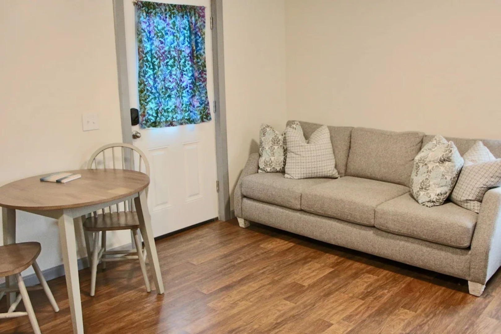 Arctic Dragonfly Inn