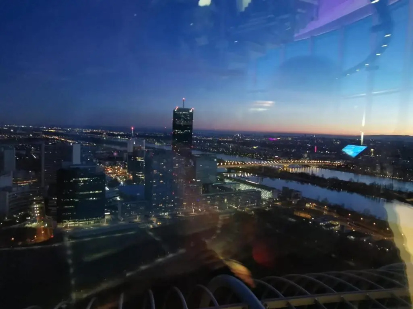 Center ! 3 Stops Away From the Center of Vienna!