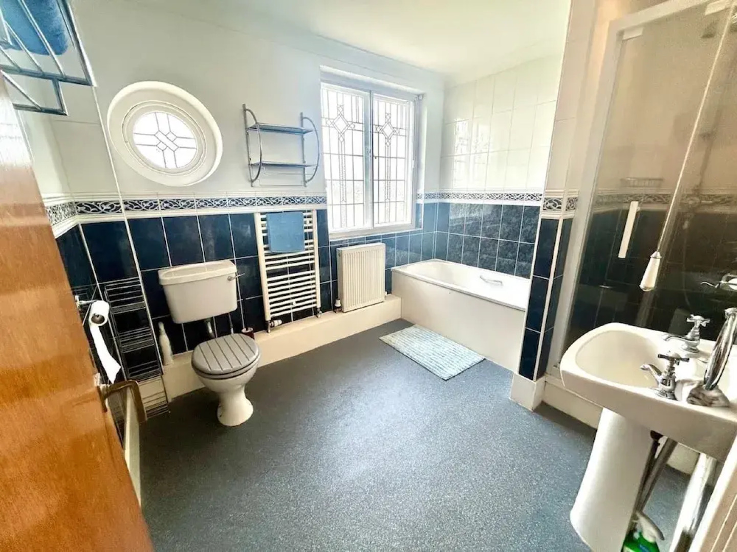 Private Lincoln Retreat - 4 Bedroom House