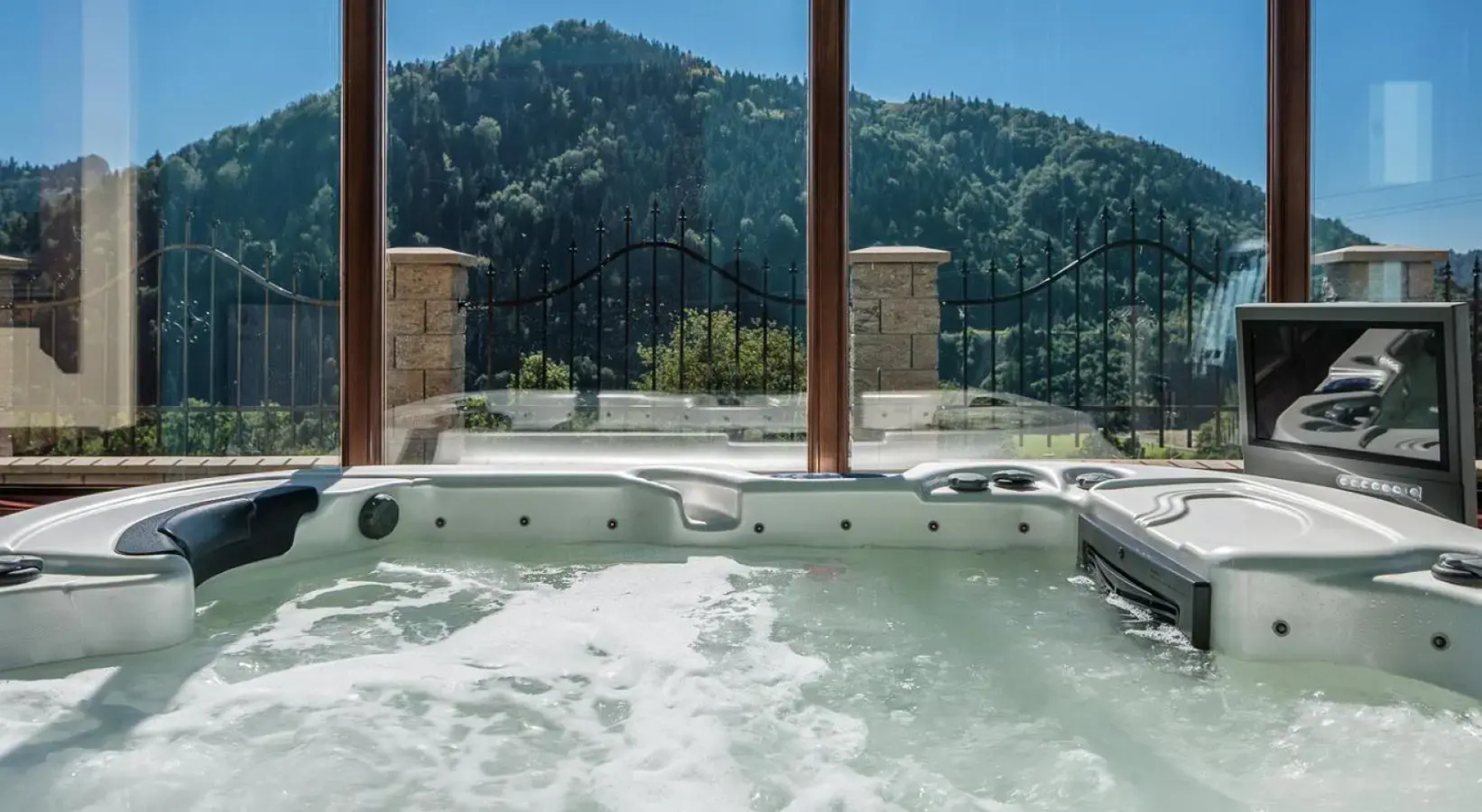 Hillside Cottage Eliza