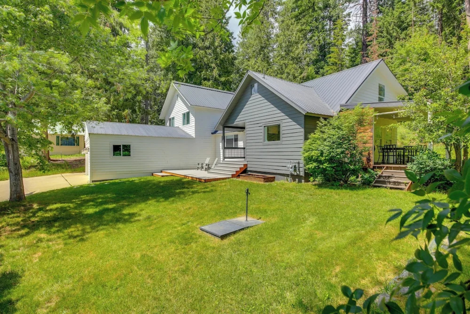 Sagle Family Getaway < 1 Mi to River & Beach