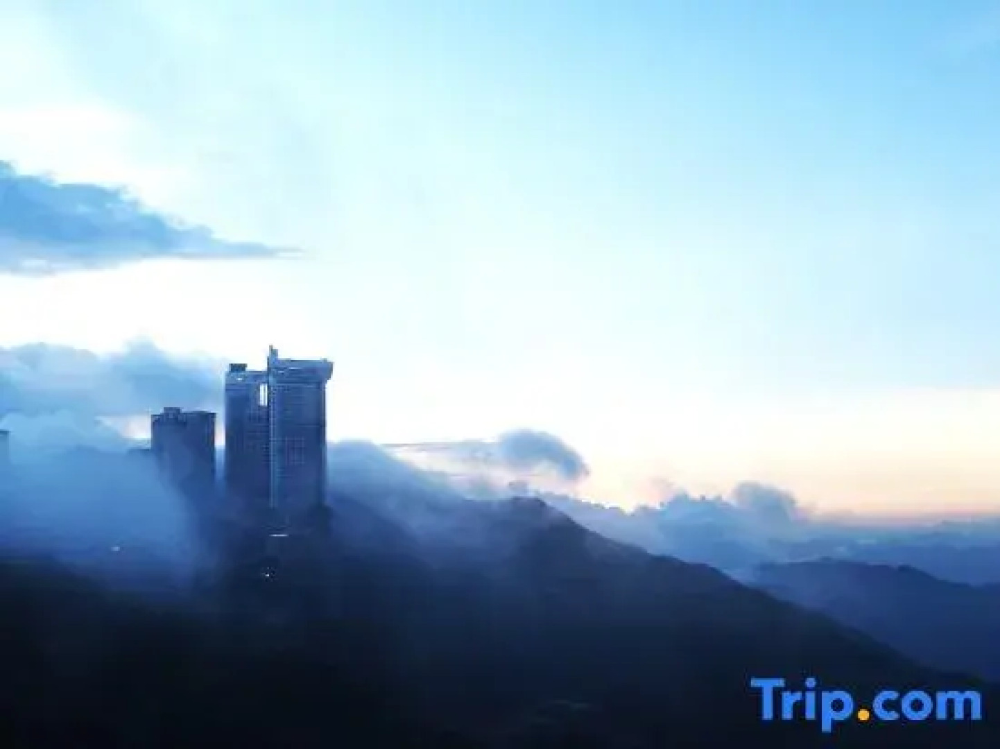 GENTING FoggyCold StayCation By HAPYHOME