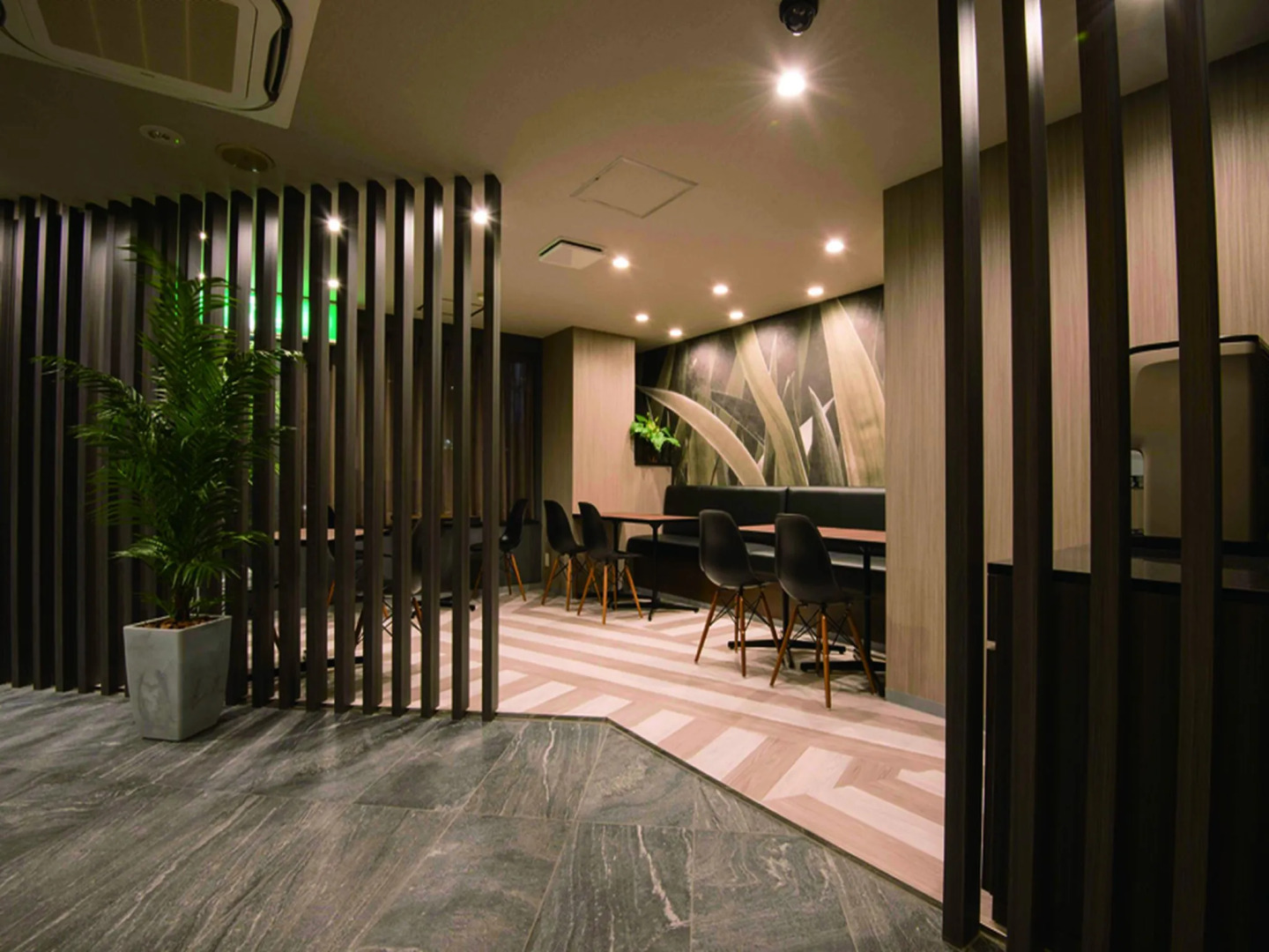 Reftel Osaka Itami Airport Hotel