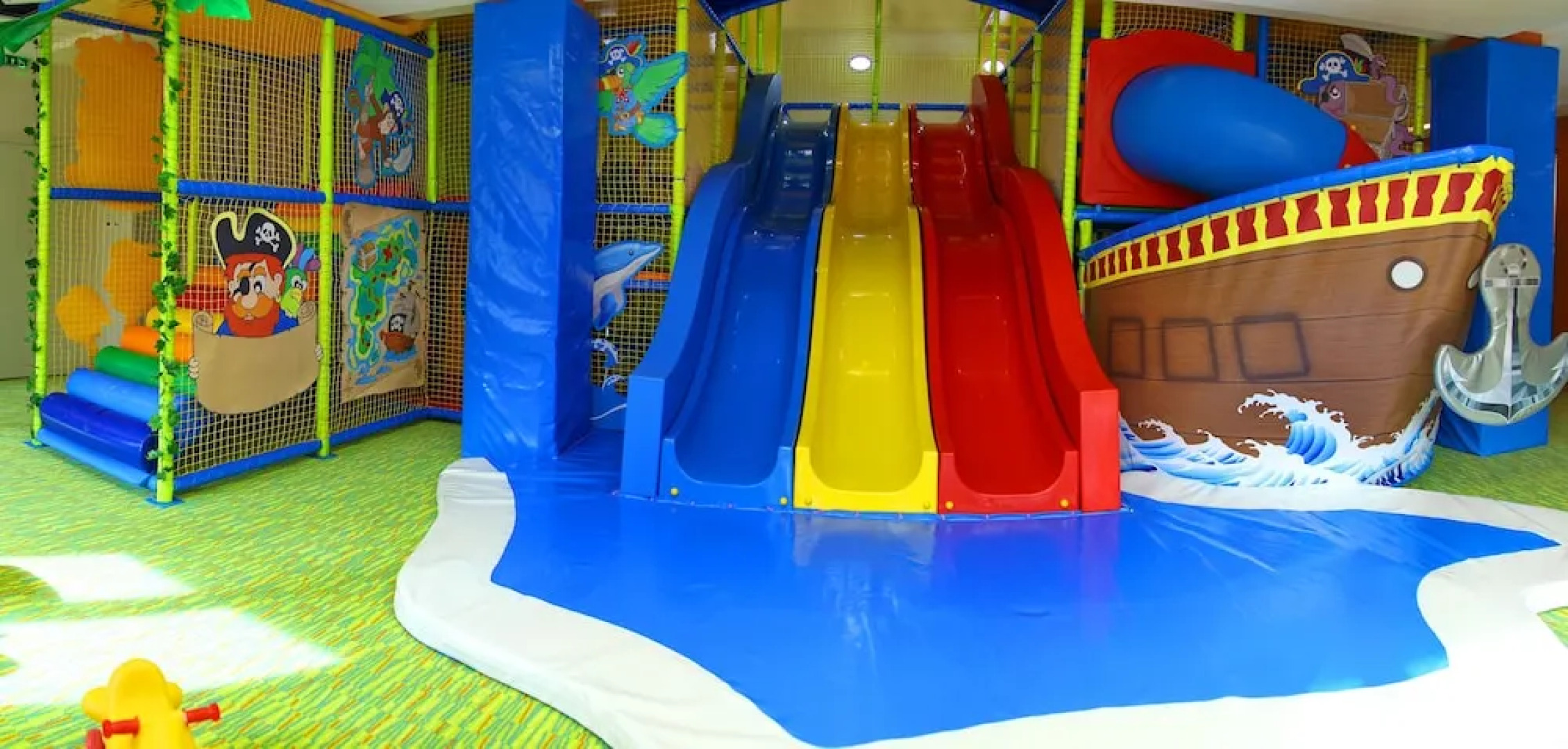 Grand Admiral Resort & SPA