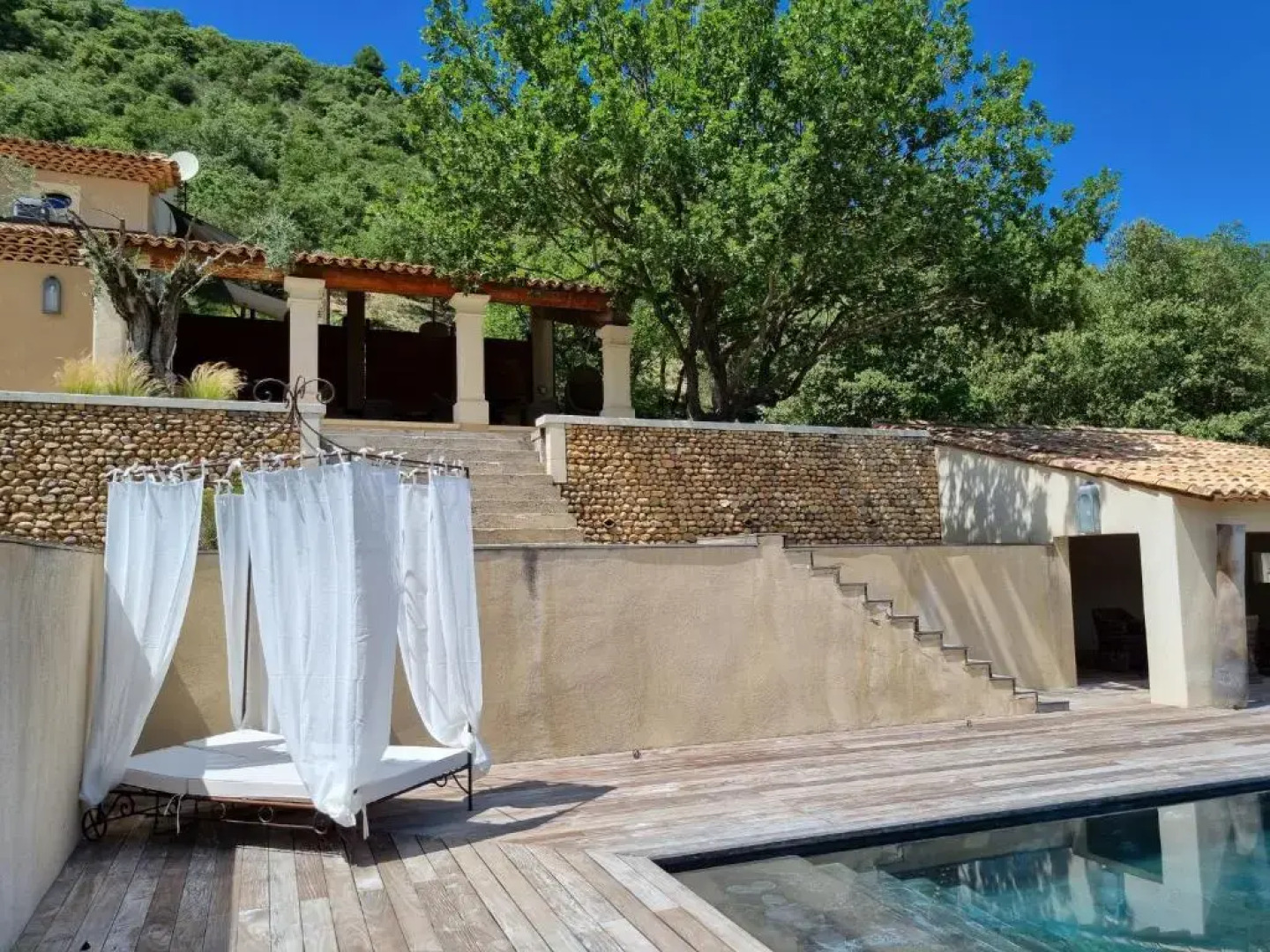 La Maison Des Collines (Adults Only)