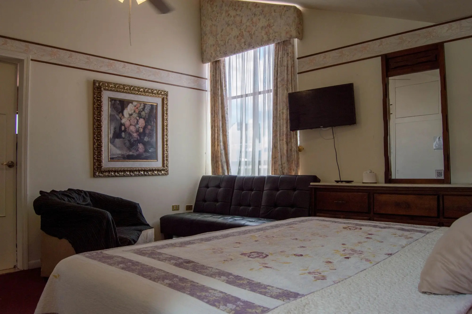 Paqui Bed & Breakfast