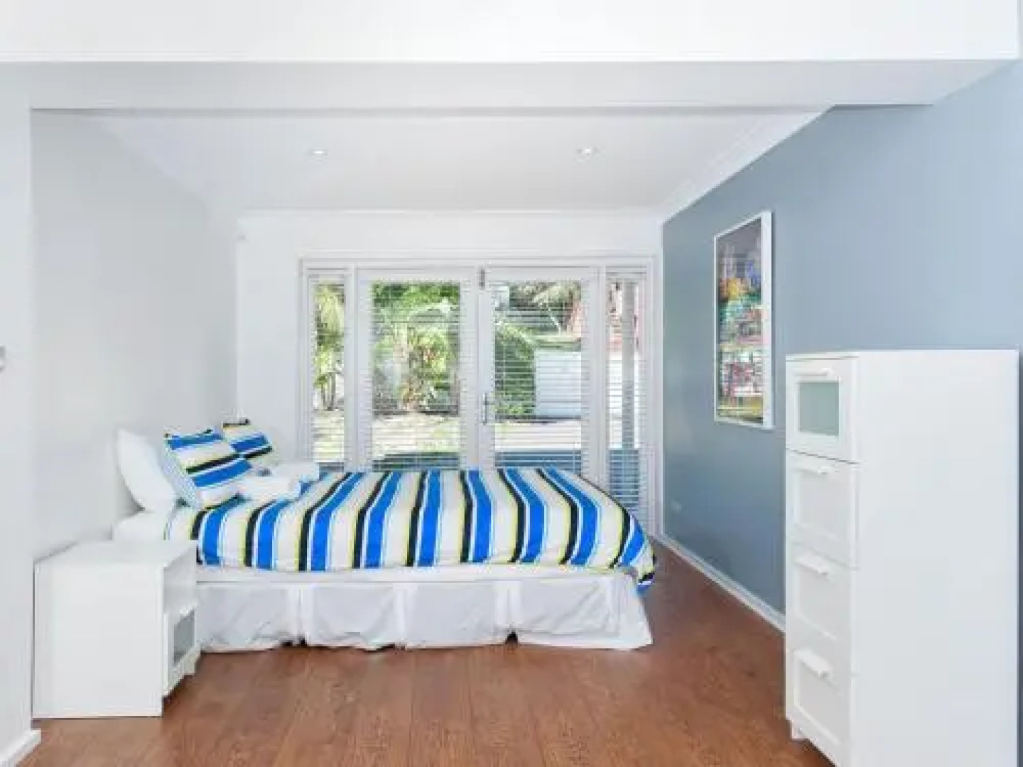 The White House', 25 Tomaree Road - Fantastic House With Pool, Linen Foxtel And Wii-U
