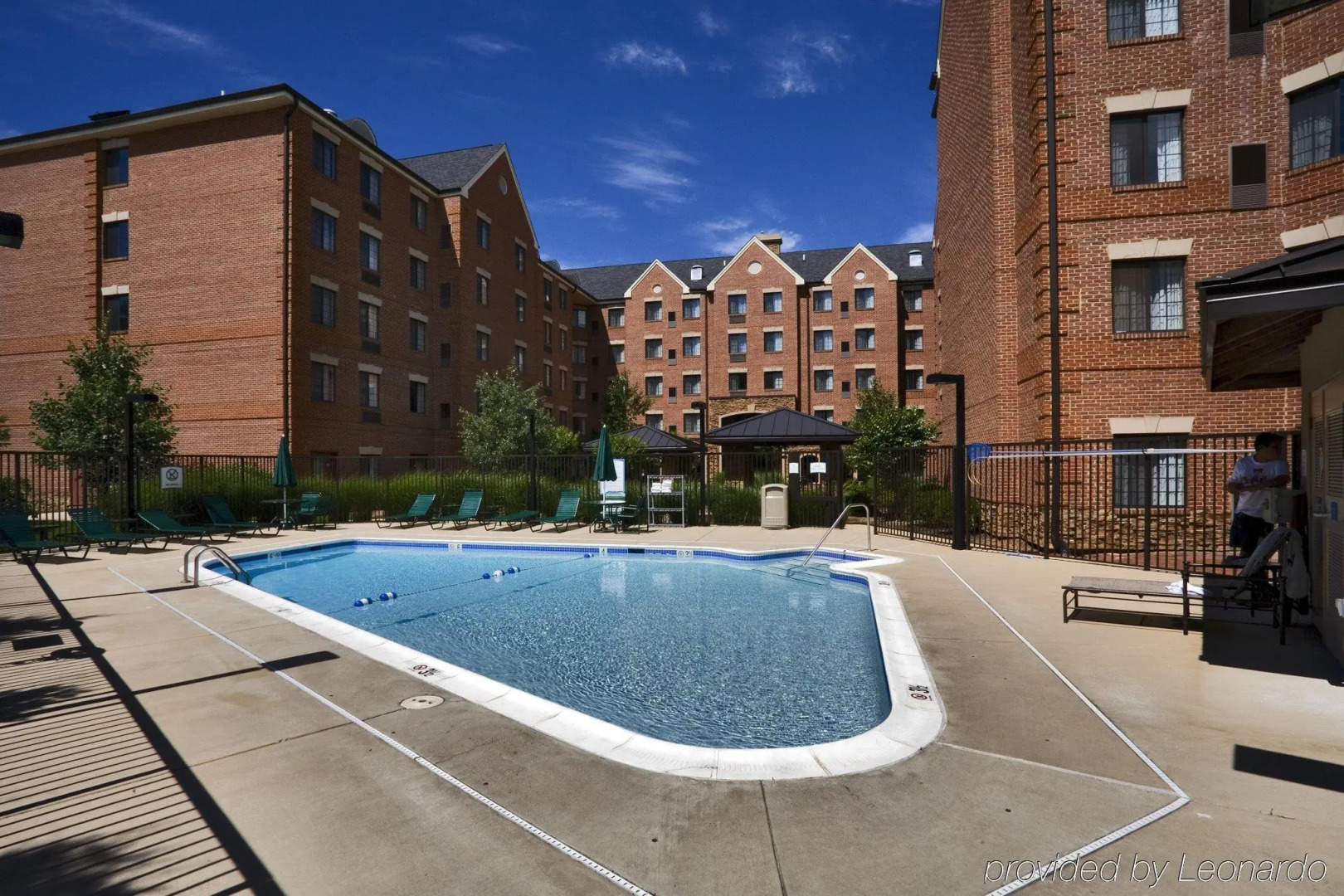 Staybridge Suites Tysons - McLean by IHG